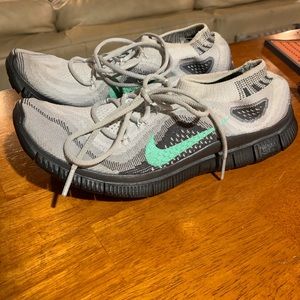 NIKE FLYKNIT 5.0 women’s tennis shoes